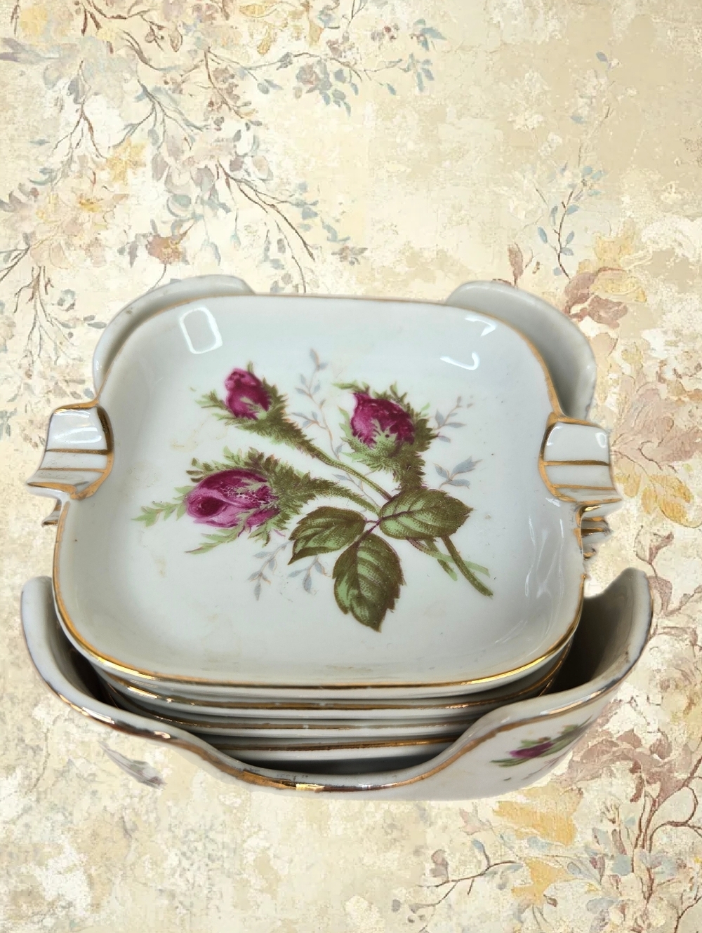 Vintage Set Of Individual Square Ashtrays Red Rose Buds Gold Trim Caddy Holder